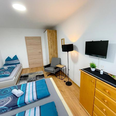 Moderne Ferienwohnung Felbbauer #50 クニッテルフェルト エクステリア 写真