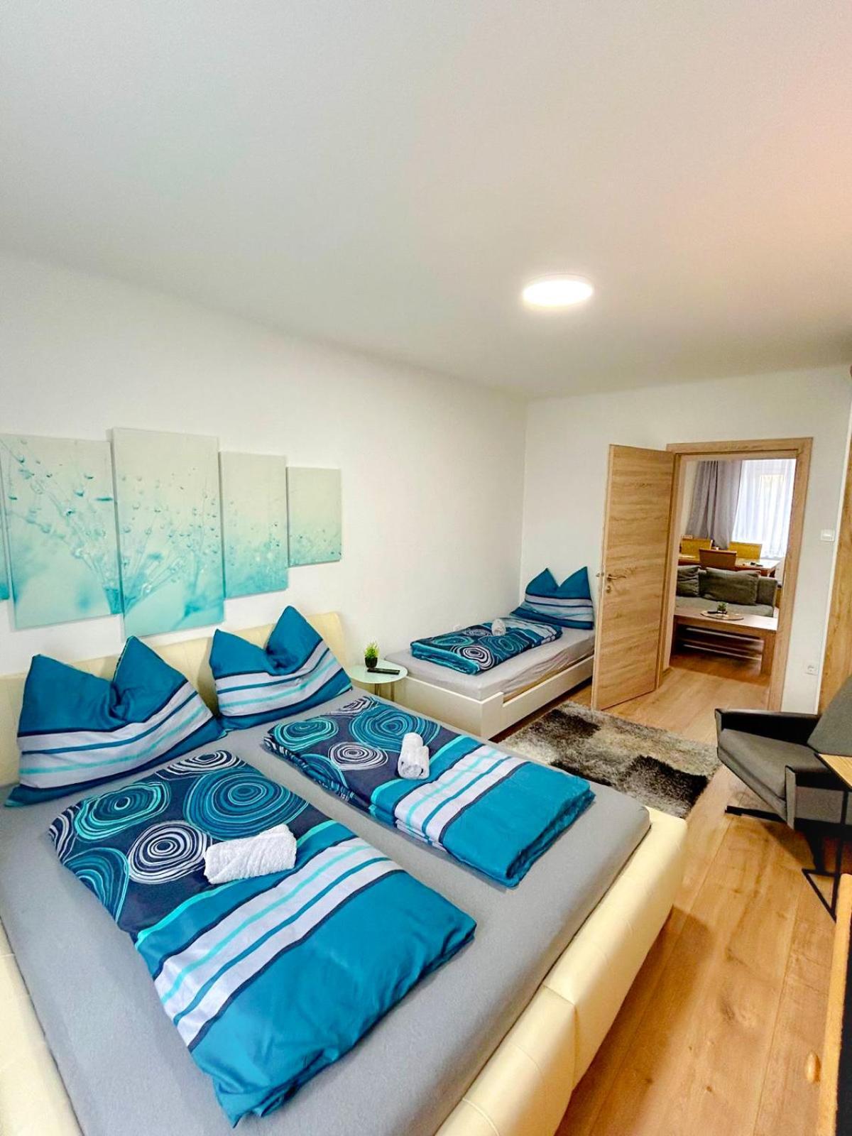 Moderne Ferienwohnung Felbbauer #50 クニッテルフェルト エクステリア 写真