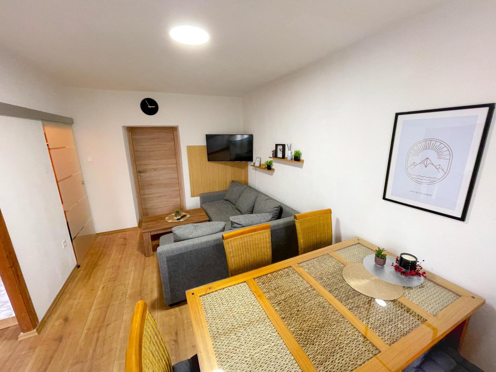 Moderne Ferienwohnung Felbbauer #50 クニッテルフェルト エクステリア 写真